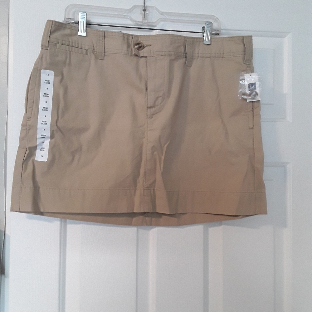 GAP mini skirt NWT